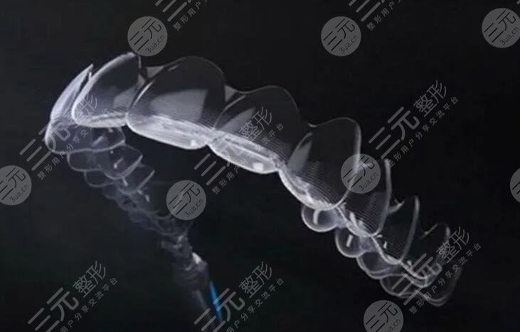 隐形正畸技术的原理