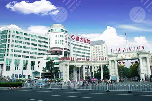 国内隆鼻医院排名